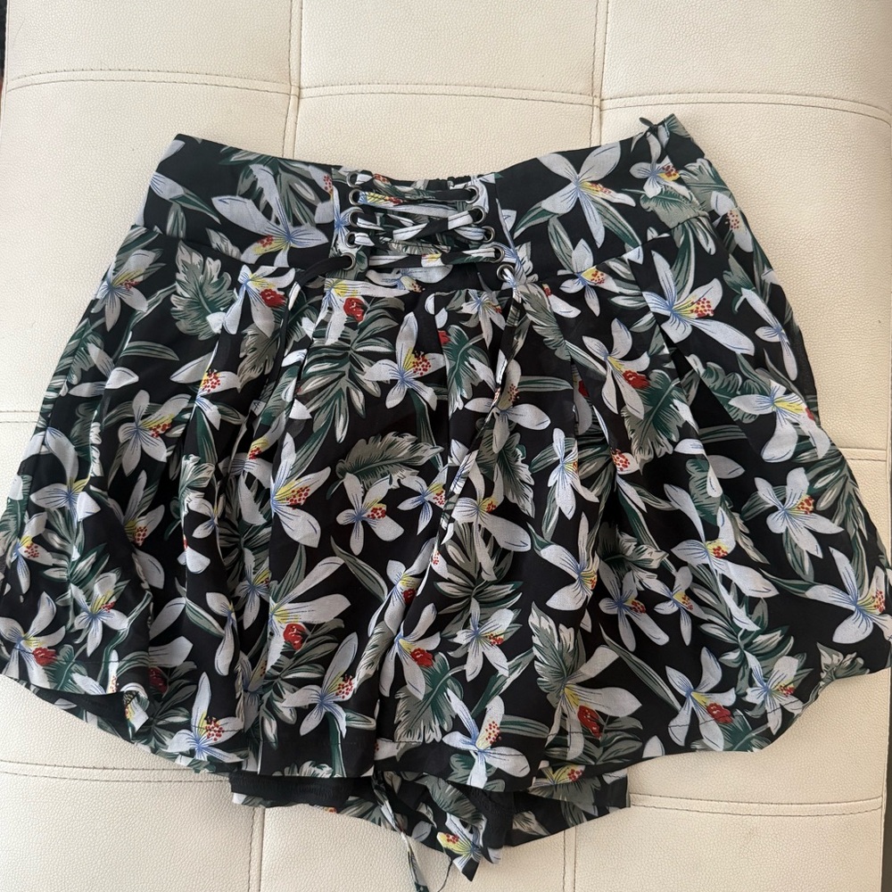 Floral Black Women's Shorts
